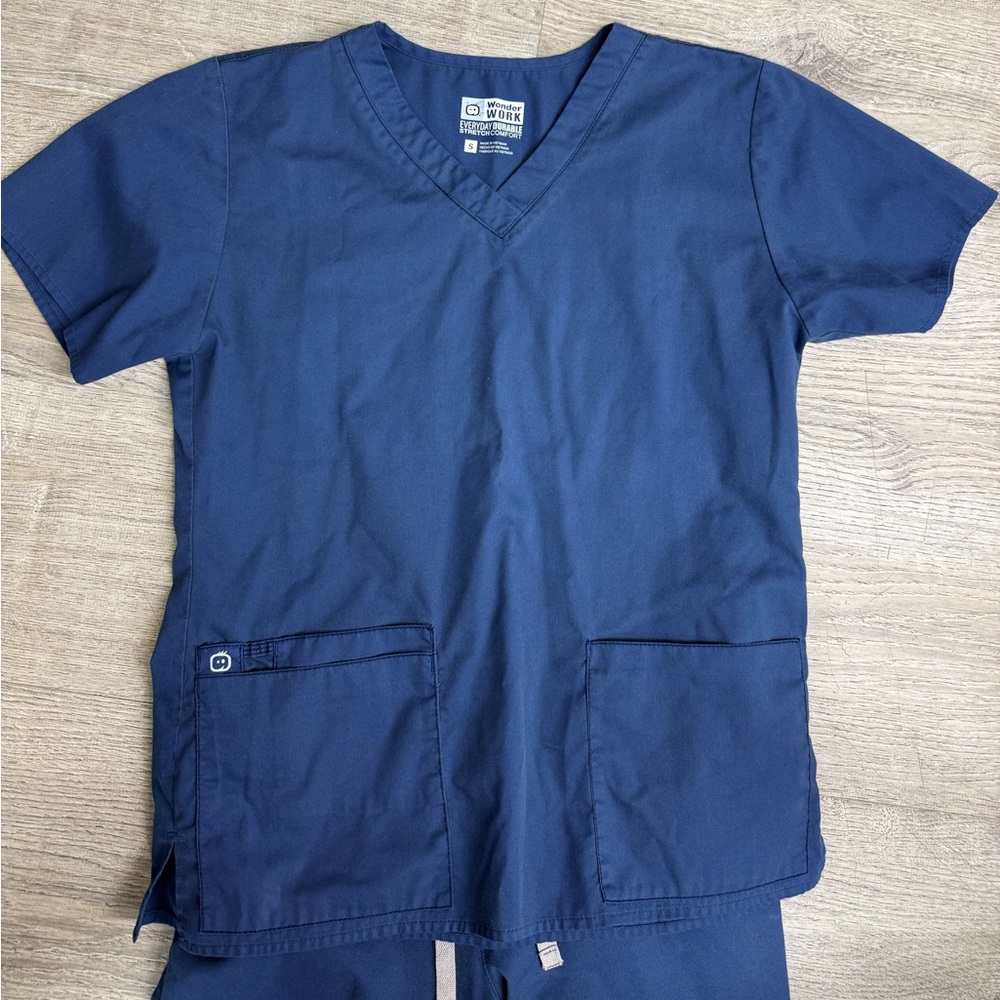 Navy Women's Scrub Set - Picture 2 of 6